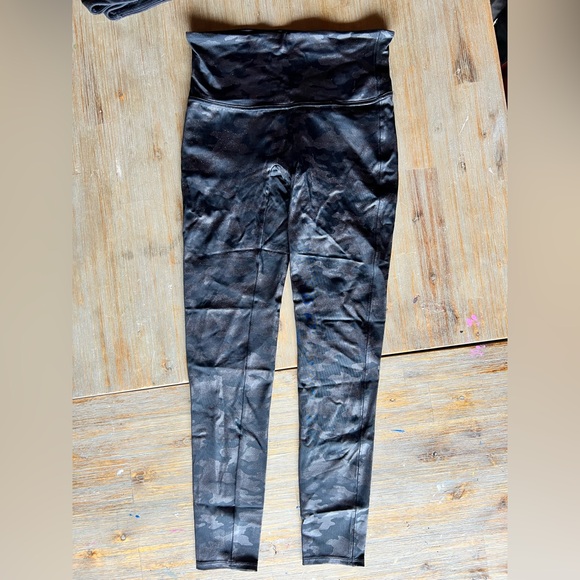 Spanx leggings - Picture 1 of 3